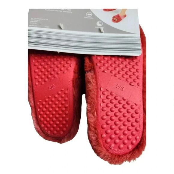 Serra red faux fur slipper slides new size 5/6 - Picture 2 of 5